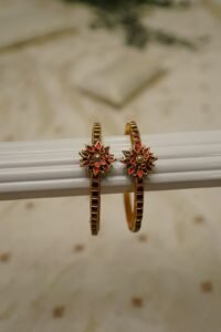 Red Petal Kundan Kada