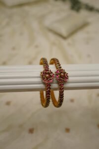 Pink Petal Kundan Kada