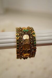 Lakshmi Kasu leaf Kundan Bangles