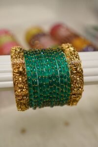 Lakshmi Vilas Bottle Green Raindrop Temple Set